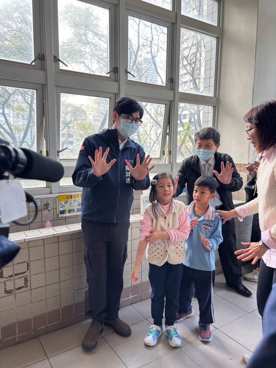 LINE_ALBUM_20250211開學日市長到_250211_9.jpg